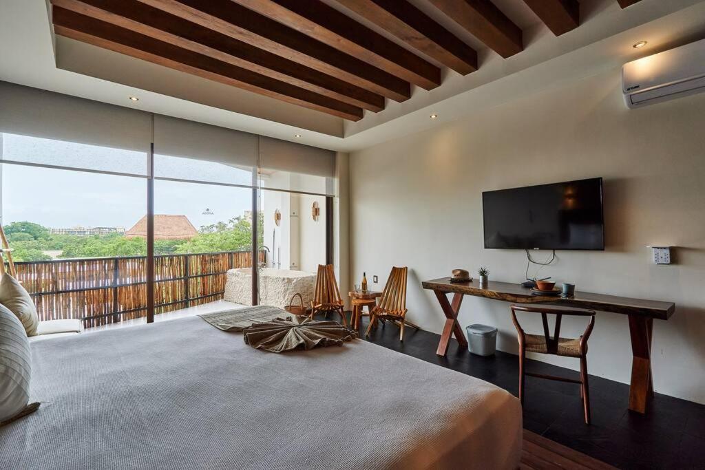 Beautiful With Private Cenote & Ammenities * Tulum